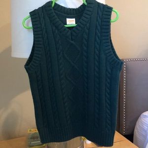 Green pullover sweater